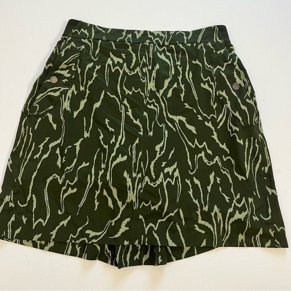Athleta Vienna Cargo Skort Size 10 Eucalyptus Olive Green - Picture 1 of 9
